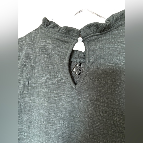 Cable & Gauge Knit Top in Dry Oregano - Picture 5 of 7